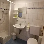 Quarto em Acomodações Particulares Gaestehaus Huber *