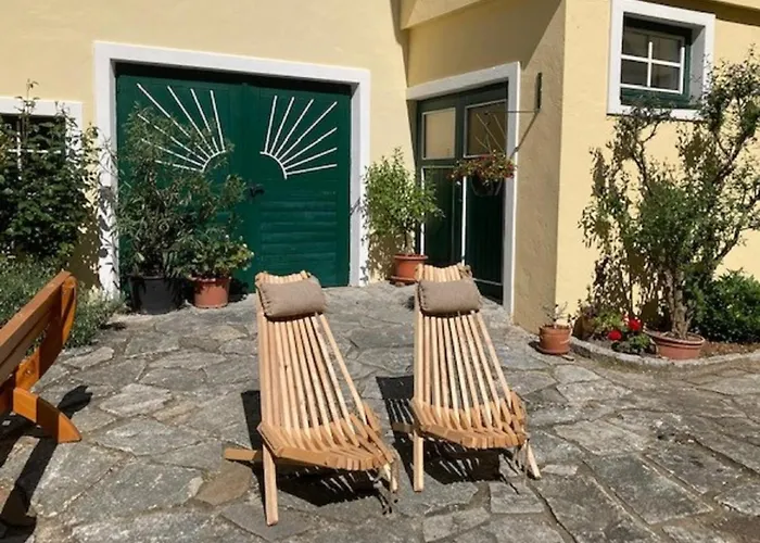 Huber * Weißenkirchen in der Wachau